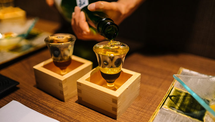 日本酒バーが女性に人気の理由を紹介！
